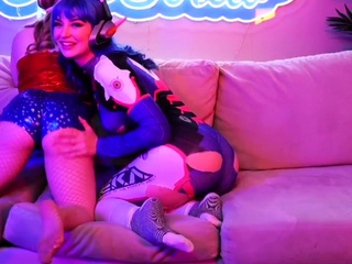 Camsoda Cosplay teen eats pussy